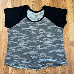 Torrid camo Raglan T-shirt